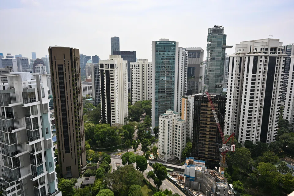 There are good reasons to invest in the groups building new properties, instead of buying new condos for investment.