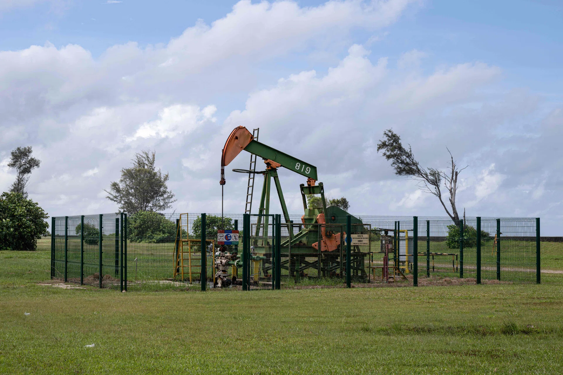 Oil prices ease as Iran-Israel tensions ease - The Business Times