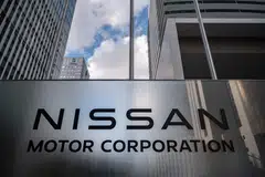 This is Nissan’s first foreign-currency bond sale in about five years. 