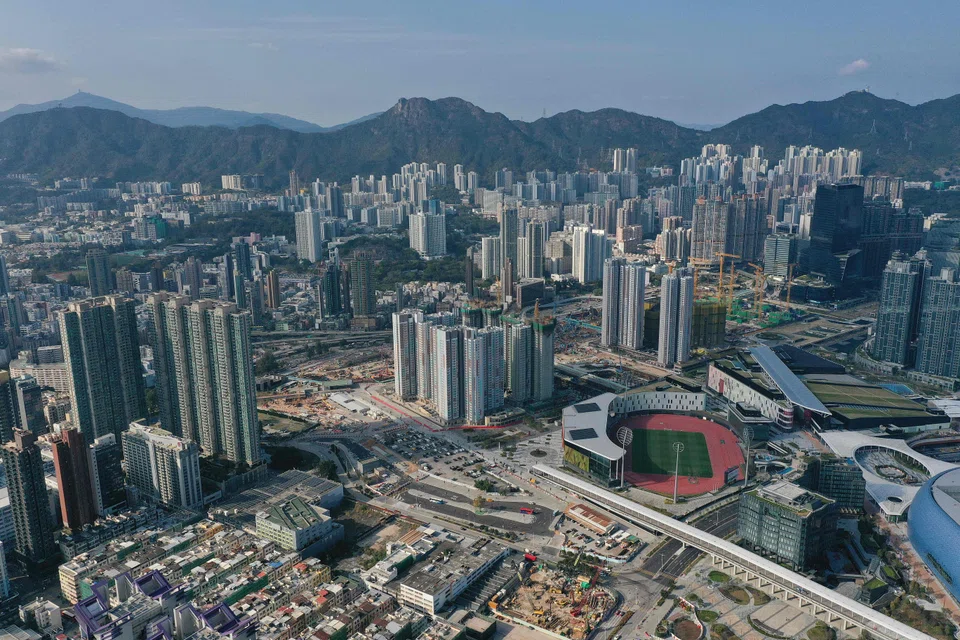 Sustained international trade flows, coupled with improving inbound tourism, are expected to benefit Hong Kong’s exports of services, the government said.