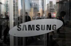 Samsung Electronics’ semiconductor production in China is experiencing disruptions as South Korean truckers block the export of a key raw material to China, Korea International Trade Association said on Tuesday. 