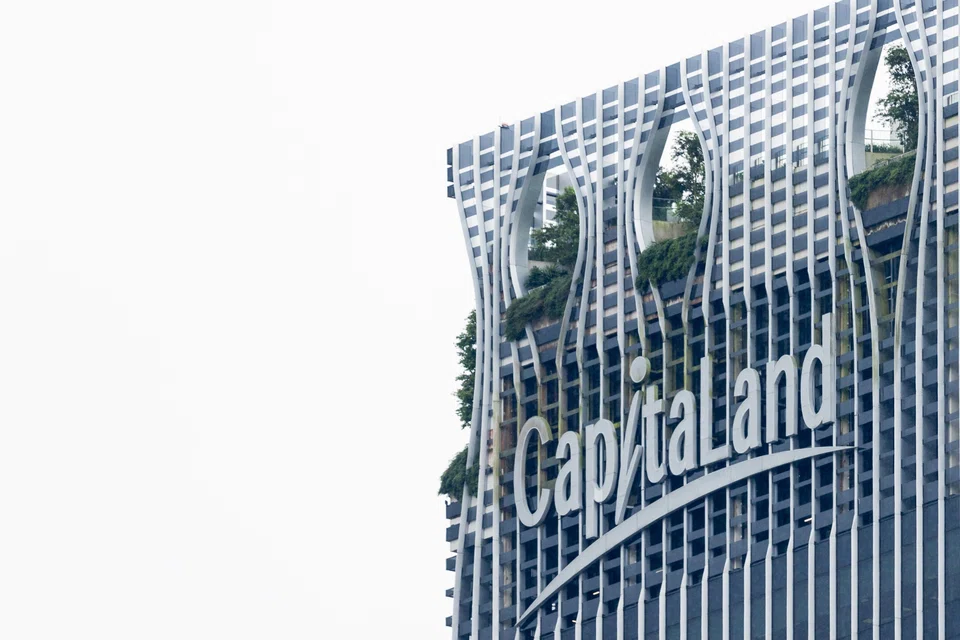 Despite the valuation drag from China, the group raised S$6.5 billion in total equity in FY2025, nearly doubling the S$3.3 billion raised in FY2024.