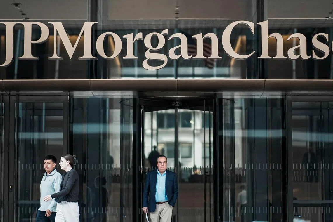 JPMorgan expects to spend about US$105 billion this year, excluding legal expense.