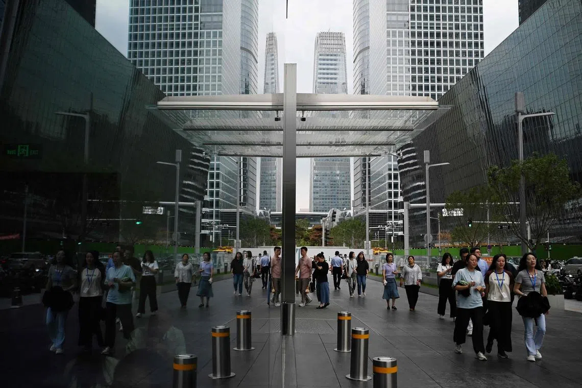 In the face of fierce competition, developers are offering rental concessions to keep leasing rates up.