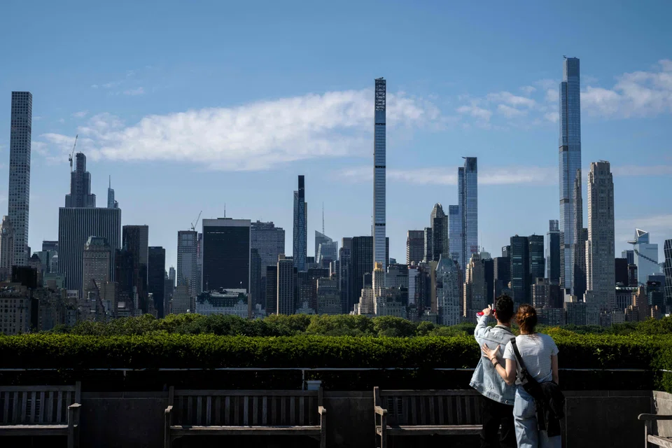 The sales come as market participants expect the European Central Bank to press German banks to recognise higher losses on American assets. 