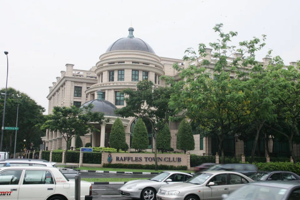 The site, located at 1 Plymouth Avenue, is located near Stevens MRT interchange, Tanglin Community Club and schools such as Singapore Chinese Girls’ School and St Joseph’s Institution. 