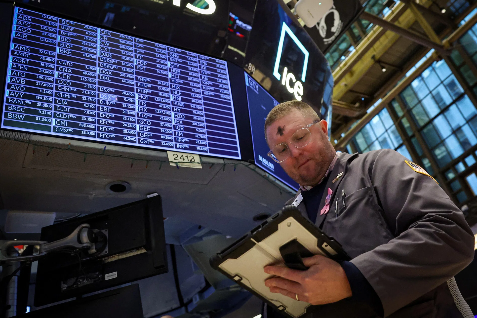 US stocks: Wall Street ends higher, lifted by Nvidia and other AI stocks