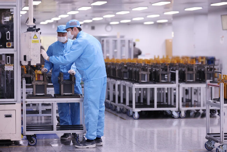 Conditions in South Korea’s manufacturing sector have now deteriorated for eight of the past nine months.