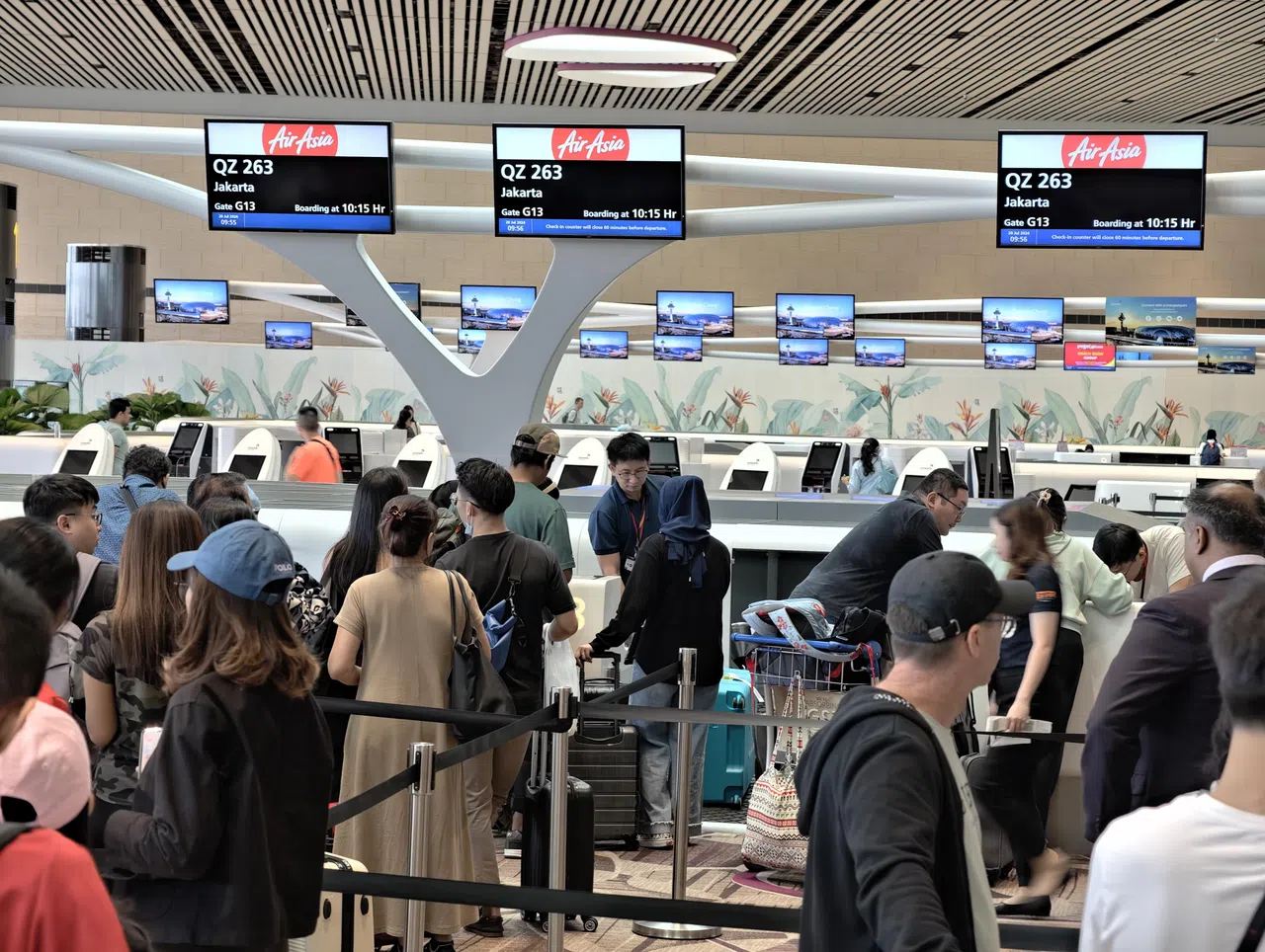 チャンギ空港の世界的なIT障害の影響を受けたほとんどの航空会社のチェックインが通常に戻る