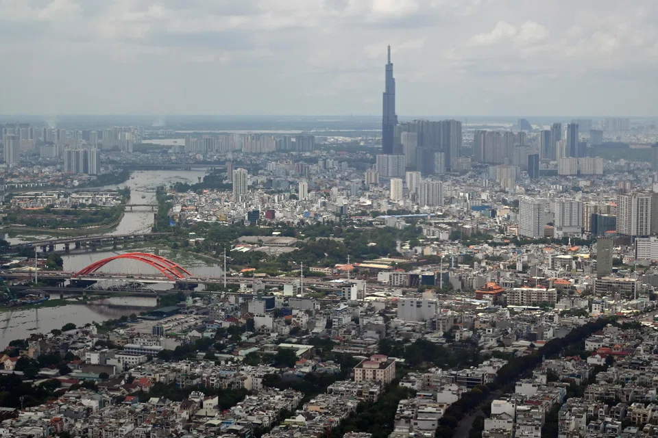 The initial plan was to site the IFC at the Thu Thiem urban area in Ho Chi Minh City, and this was later expanded to Da Nang’s Son Tra district. 