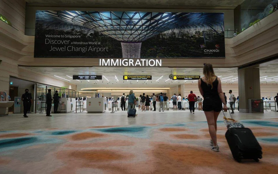 The latest figure remains below the 1.5 million visitors recorded in September 2019 before the pandemic. 