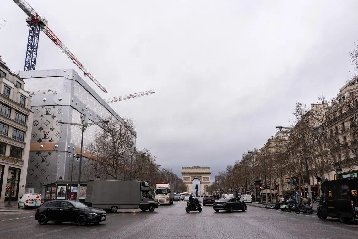 A view of Paris, France. The yield spread between French OATs and German Bunds falls to 74 basis points as French budget talks teeter on the brink of collapse.