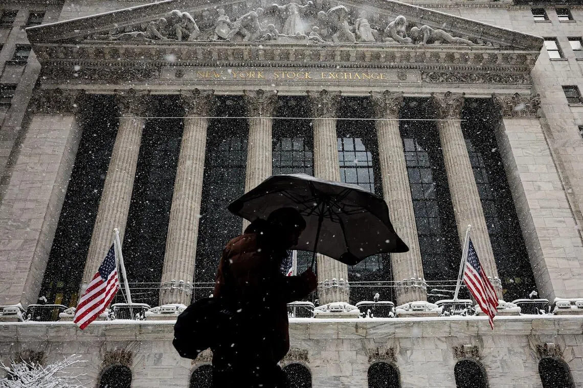 All three major US indices closed higher on Wednesday. 