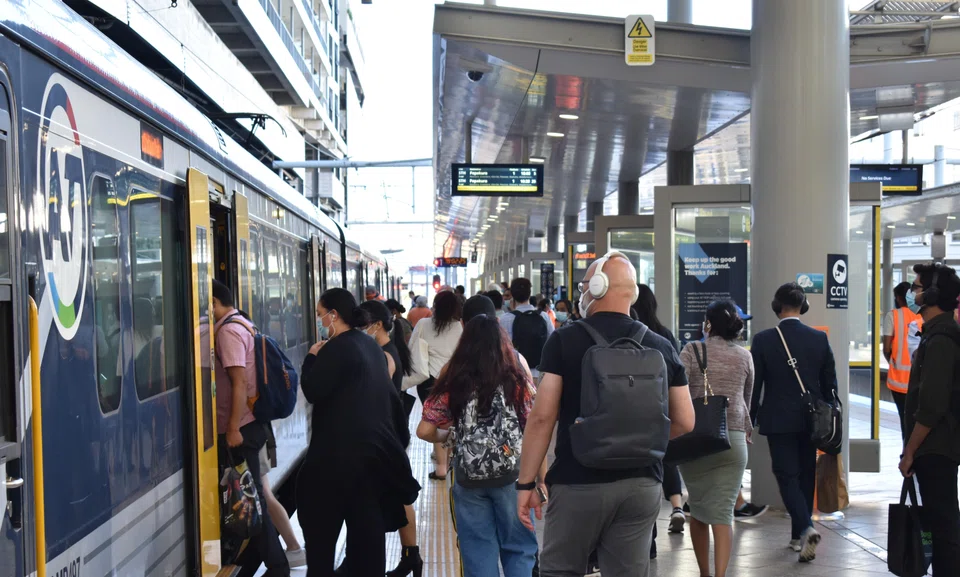 New Zealand's unemployment rate rose to 4.8 per cent in the third quarter, from 4.6 per cent the previous quarter and just under analyst forecasts of 5.0 per cent.