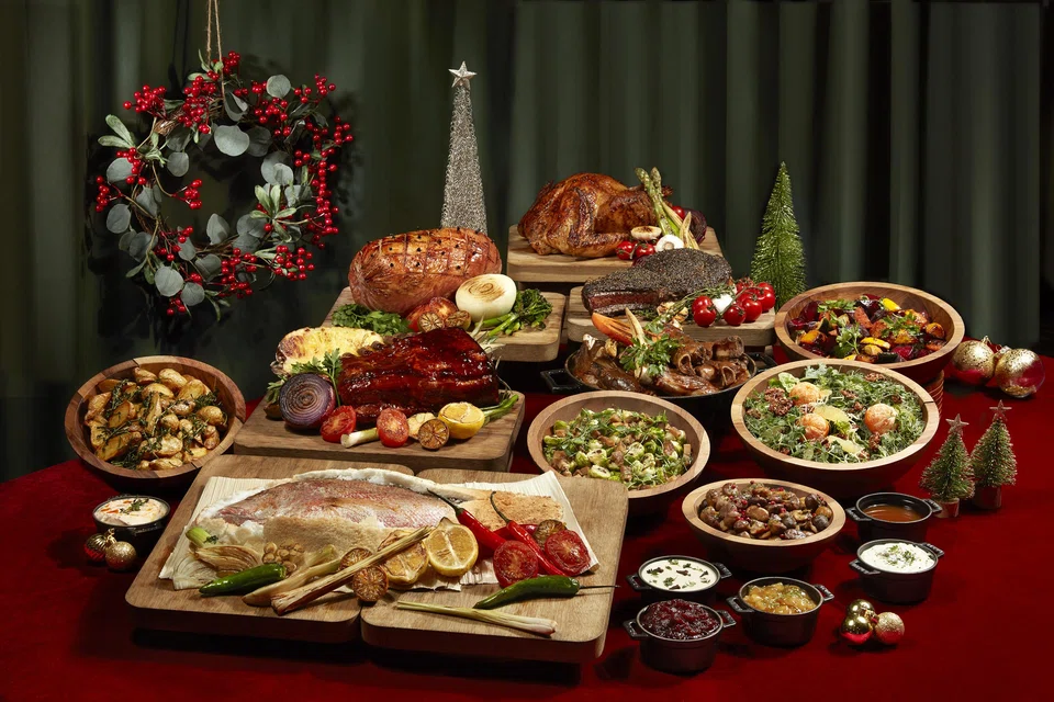 Bring home a festive feast from Capitol Kempinski Singapore. 