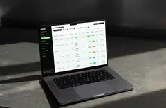 Locad’s platform enables brands to store, pack, ship and track their orders in a distributed, end-to-end supply chain as-a-service. 