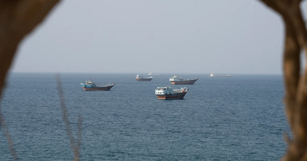 Hormuz oil flows rise as Gulf producers boost volumes, keeping prices ...