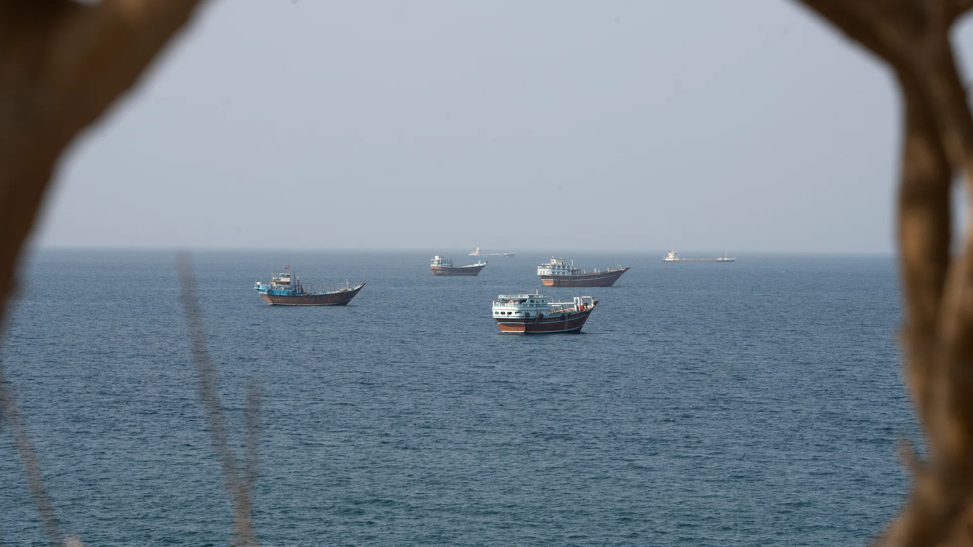 Hormuz oil flows rise as Gulf producers boost volumes, keeping prices in check
