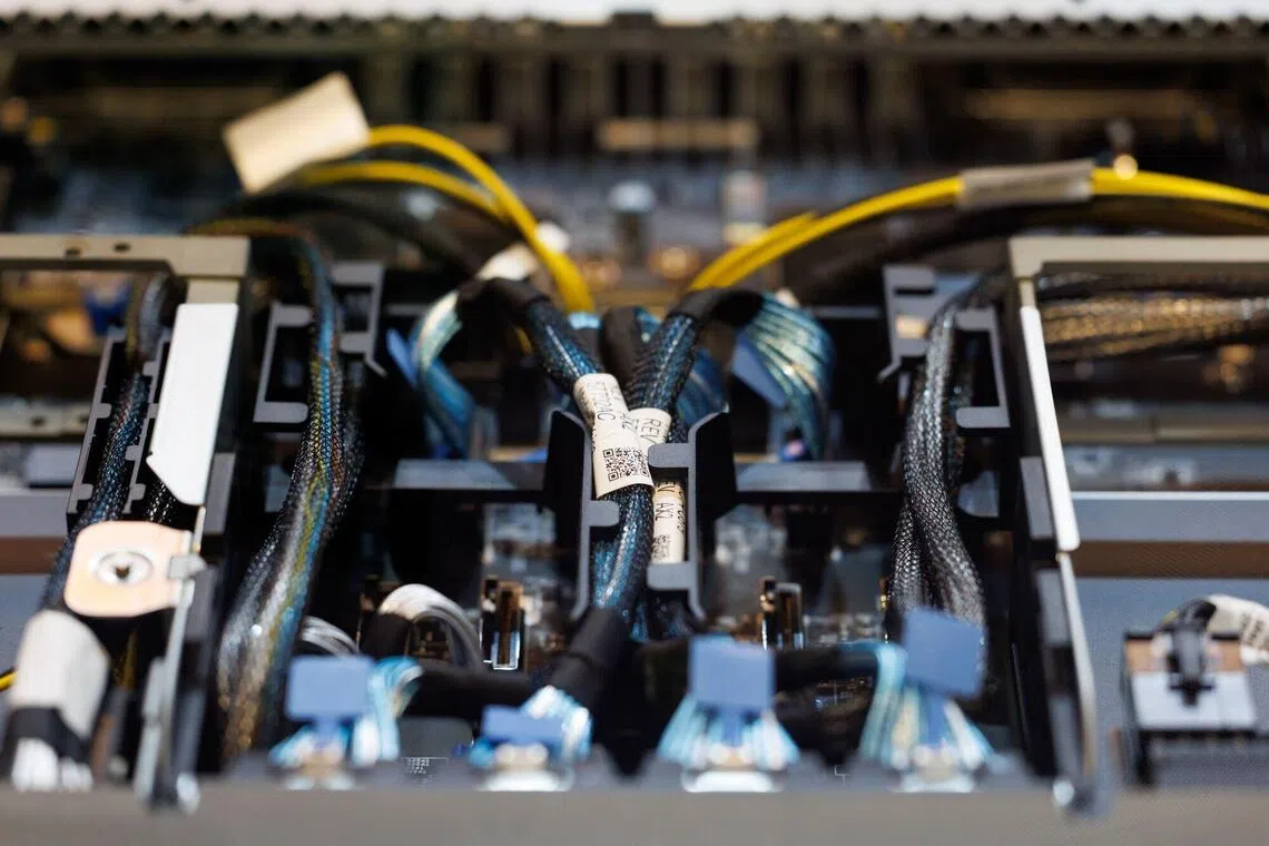 AI is already having conflicting macroeconomic effects, says the writer, though these have yet to translate into any clear implication for monetary policy.