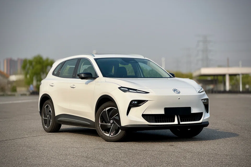 Visually, the MGS5 plays it fairly safe. Some lines are so smooth it’s like the car has had its skin pulled tight, but there are no crazy light shows, nor a giant phony grille screaming for attention.