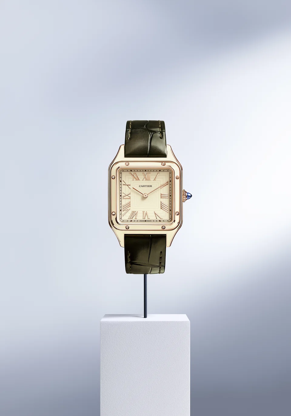 Cartier has enriched the Santos-Dumont line with three new lacquer-coloured models, so dapper that even the great aviator that the collection is named after would approve. 