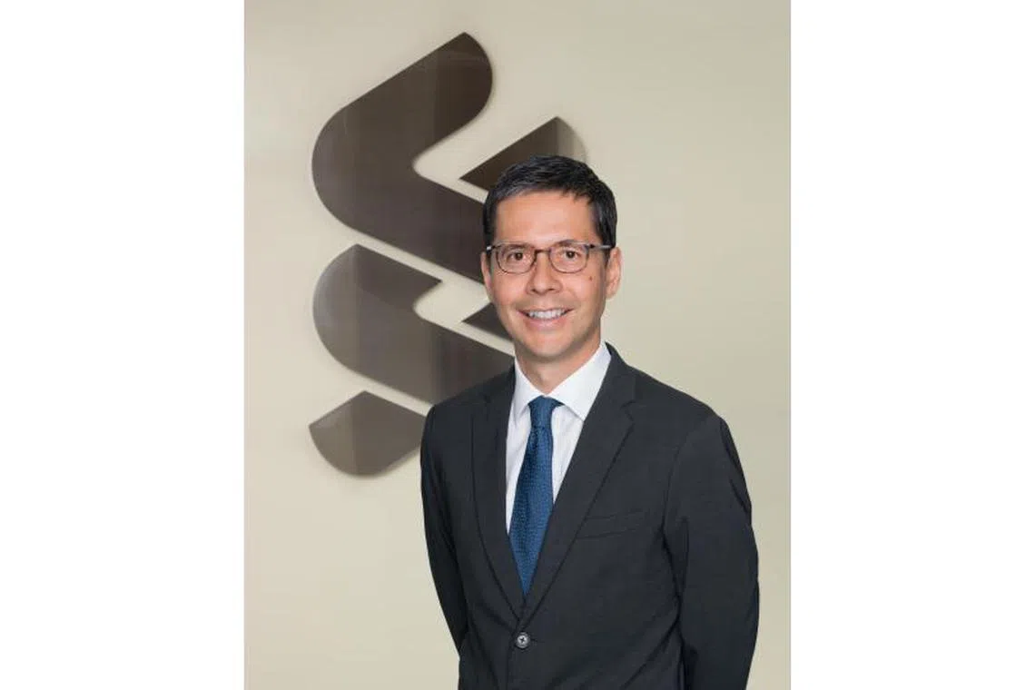 Standard Chartered’s Patrick Lee and Andrew Chia say that instead of focusing their strategy on a single country or business area, companies should recognise that Asean offers the best advantages when businesses take a regional approach.