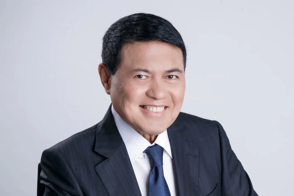 Golden MV founder Manuel Villar lost his spot as the Philippines’ richest after the company’s shares plunged in recent days.