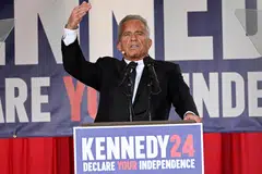 Robert F Kennedy Jr abandons his campaign on Friday and joins former President Donald Trump. 