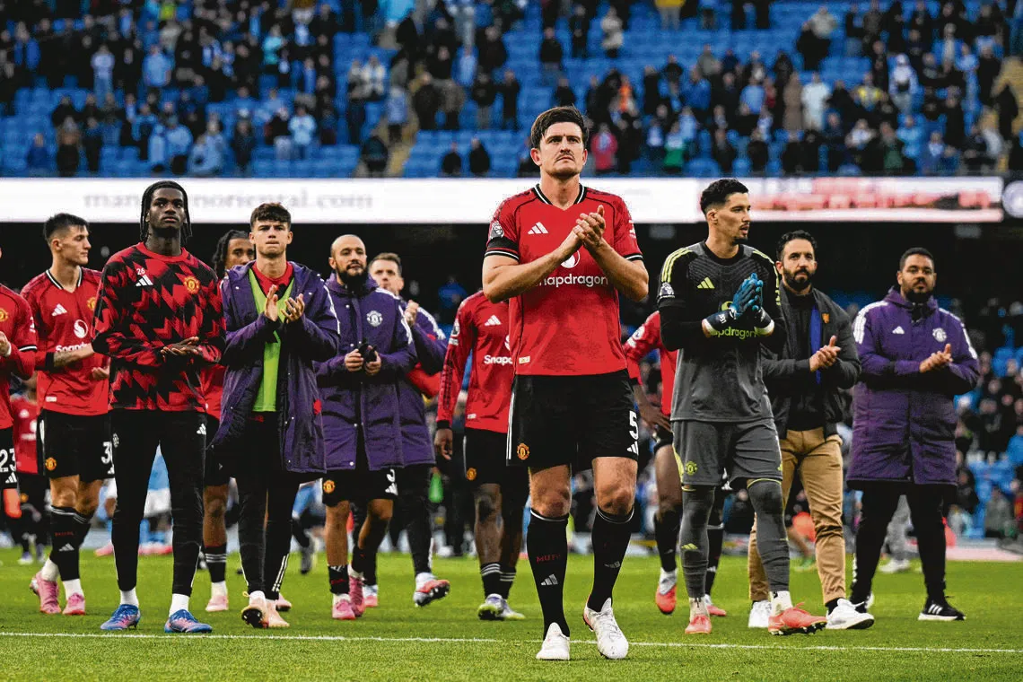 Manchester United expects revenue of between £640 million and £660 million for its fiscal 2026, compared with £666.5 million reported for the year ended Jun 30.