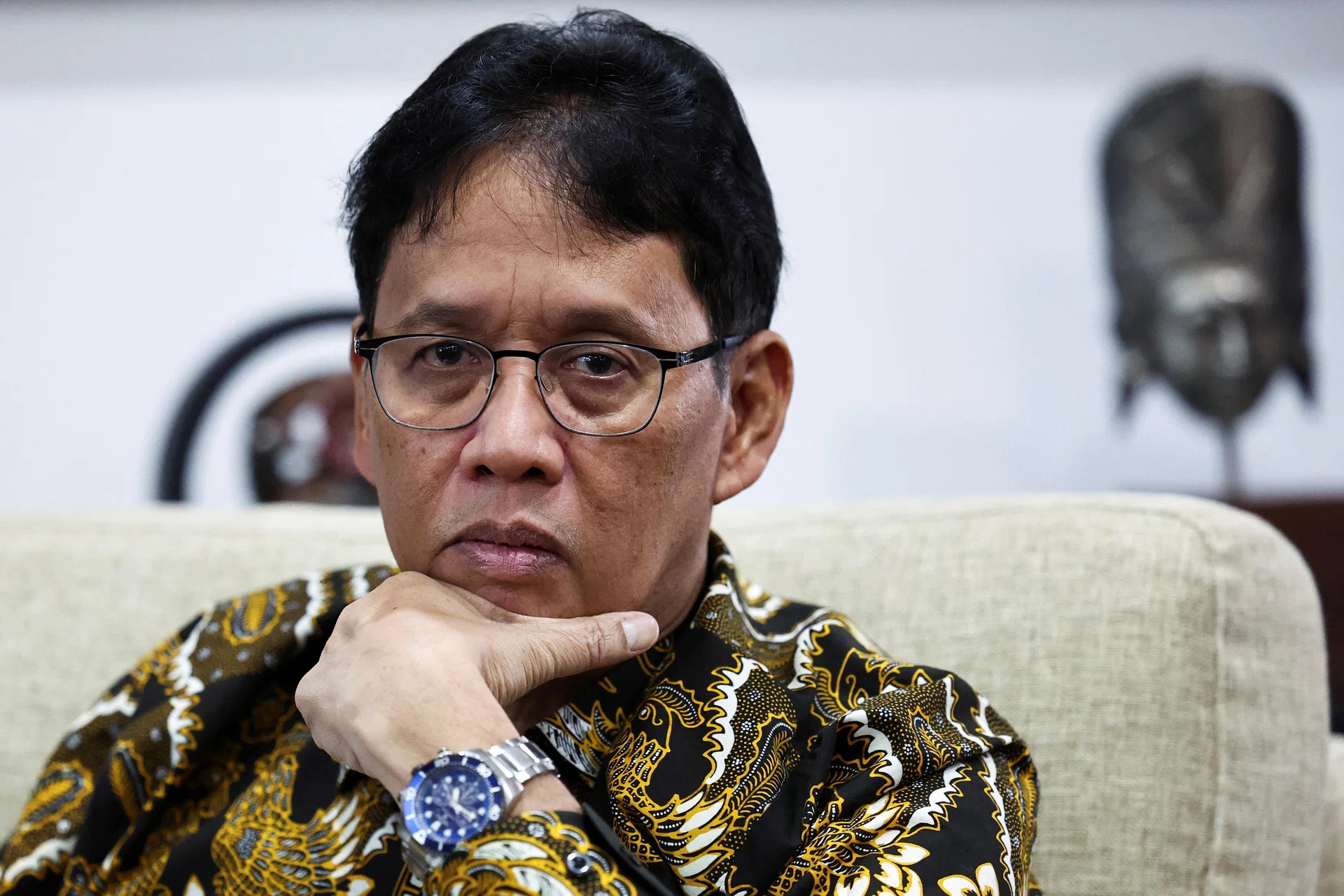 Indonesia will absorb shock from soaring oil prices using state budget