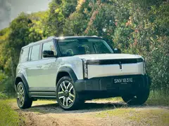 The Jaecoo J6's twin-motor set-up delivers 279 hp and 385 Nm, enough to give it seriously punchy acceleration.