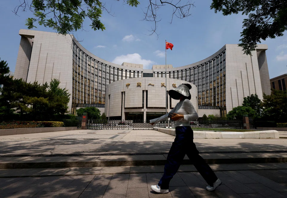 The People’s Bank of China has stressed that the market should read its policy signals from the level of interest rates instead of the amount of liquidity it injects.
