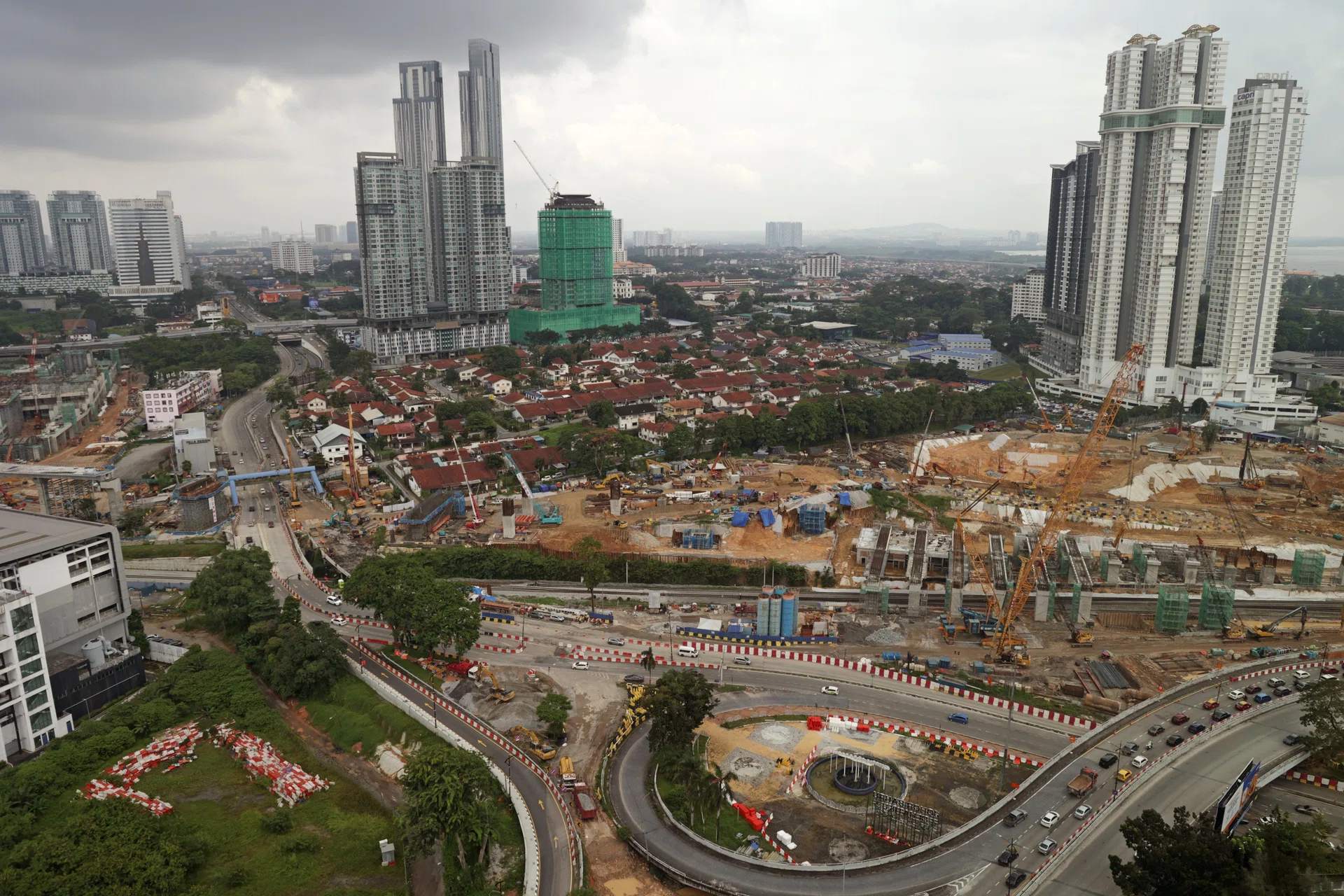 RTS boom, JS-SEZ buzz: Are homes racing ahead of jobs - again? - The ...