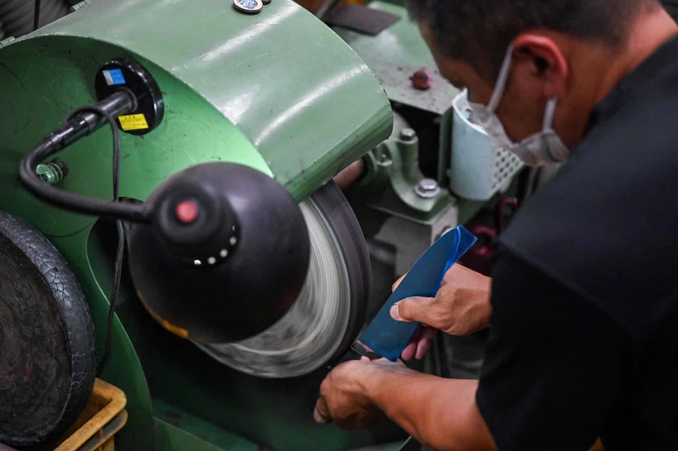 Manufacturing output shows a modest recovery, with the output index rebounding to the growth from a contraction logged in July. 