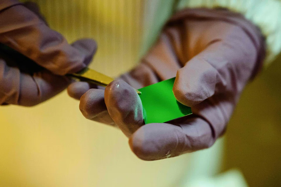 South Korea's exports are expected to fall 0.6 per cent in the first half of the year and 3.8 per cent in the second half as demand for semiconductors slows, Korea International Trade Association said on Monday.