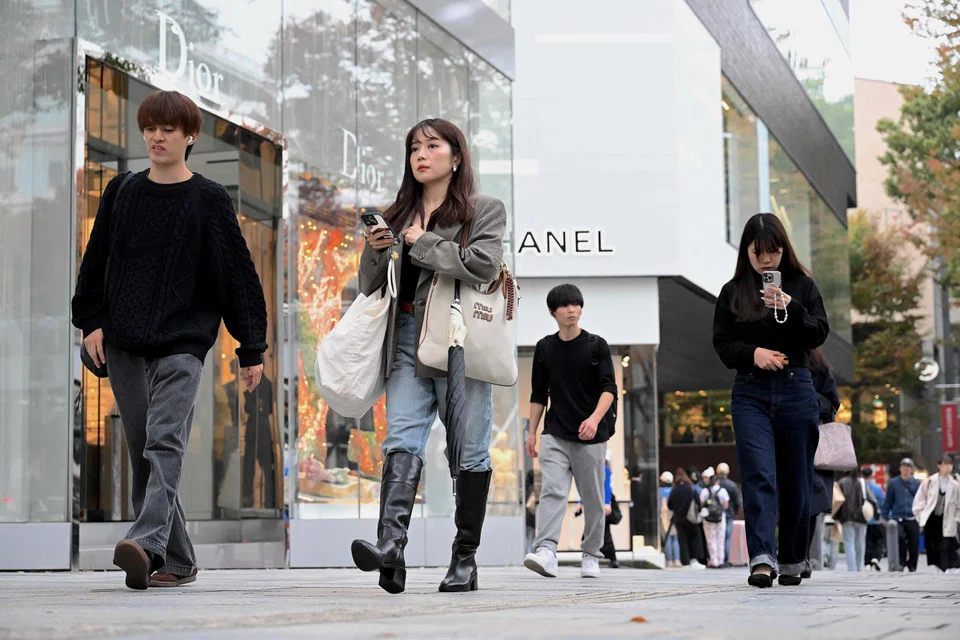 Japan's final au Jibun Bank Service purchasing managers’ index grew to 50.9 in December from 50.5 in November, according to a survey compiled by S&P Global Market Intelligence.