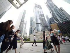 Singapore has an opportunity to position local talents for leadership roles in global firms, as companies look to Asia for growth, says the report.
