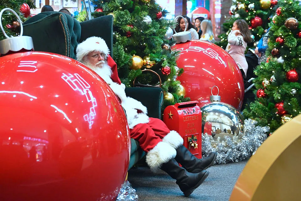 Staff can feel comfortable having candid conversations about their current state of wellbeing and workplace struggles, or arrange for one-on-one meetings with managers for professional guidance. When done right, coaching provides greater intrinsic motivation. 