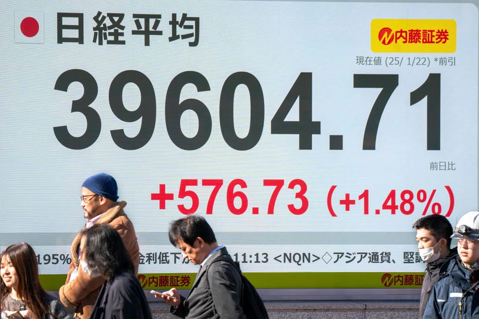 Tokyo, Hong Kong, Shanghai, Sydney, Seoul and Singapore stocks rose while Shanghai and Manila stocks slipped on Friday.