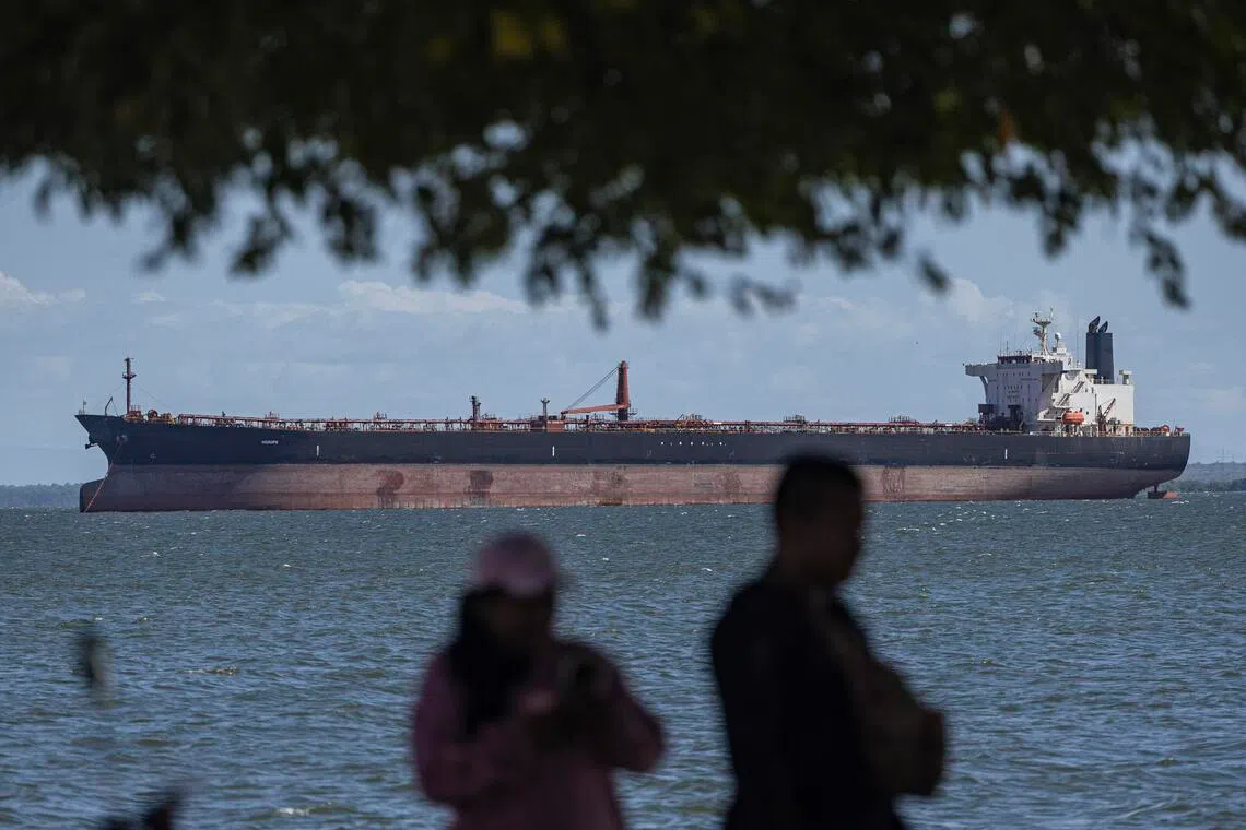 US oil executives are expected to press President Trump on providing strong legal and financial guarantees before they agree to commit capital to Venezuela, FT said.