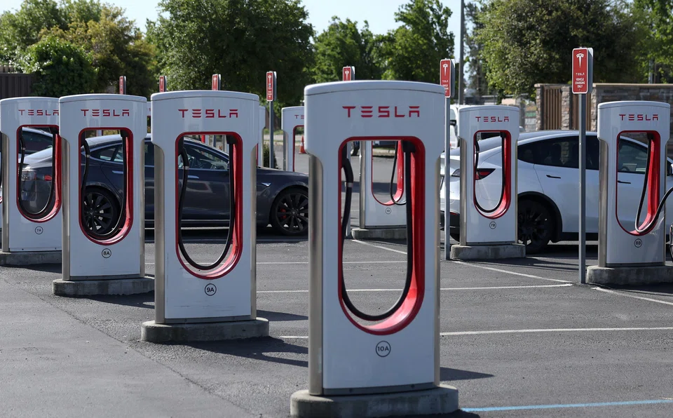 Despite the substantial market demand for charging stations, the upfront costs of investing in and constructing the infrastructure are considerable, making them inaccessible to retail investors. 