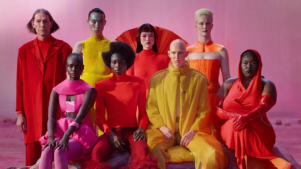 Jaguar’s rebranding effort – with not a single car in sight – was met with a lot of criticism and anger among netizens, brand loyalists and the general public.