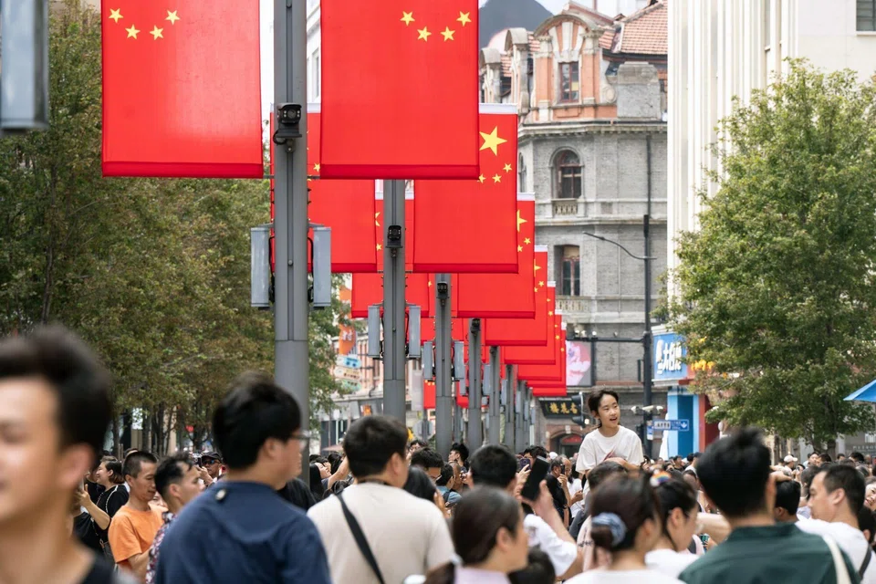 Sales at key retailers and restaurants grew just 3.3% during the first four days of the holiday, according to the Chinese Commerce Ministry.