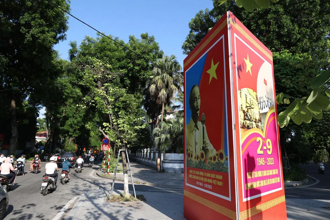 When Ho Chi Minh was party chairman from 1945 to 1969, nobody in Vietnam spoke of pillars; he was the supreme leader.