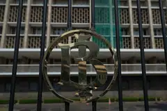 BI expects that in five years the CCP could increase the daily DNDF transactions volume from US$100 million currently to US$1 billion. 