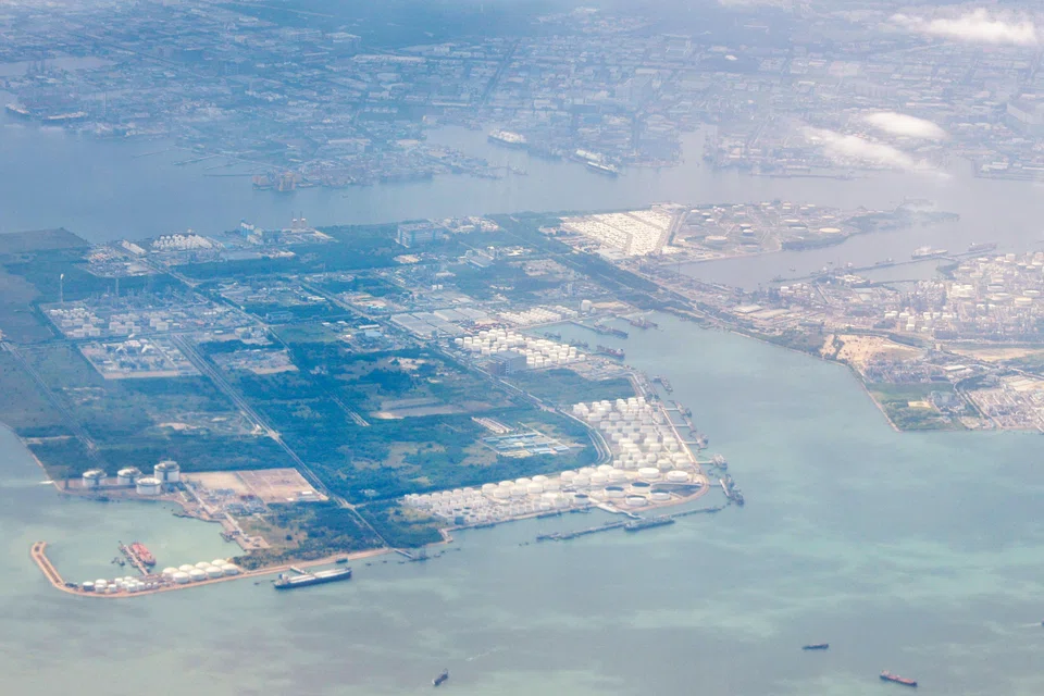 The project aims to develop a low or zero-carbon ammonia solution on Jurong Island.
