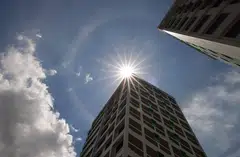 Owners of old HDB flats might face difficulties in selling their units in the resale market. 