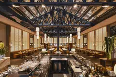 Jiak Kim House takes over from the former night spot Zouk. The property started out as a warehouse in the 1920s.