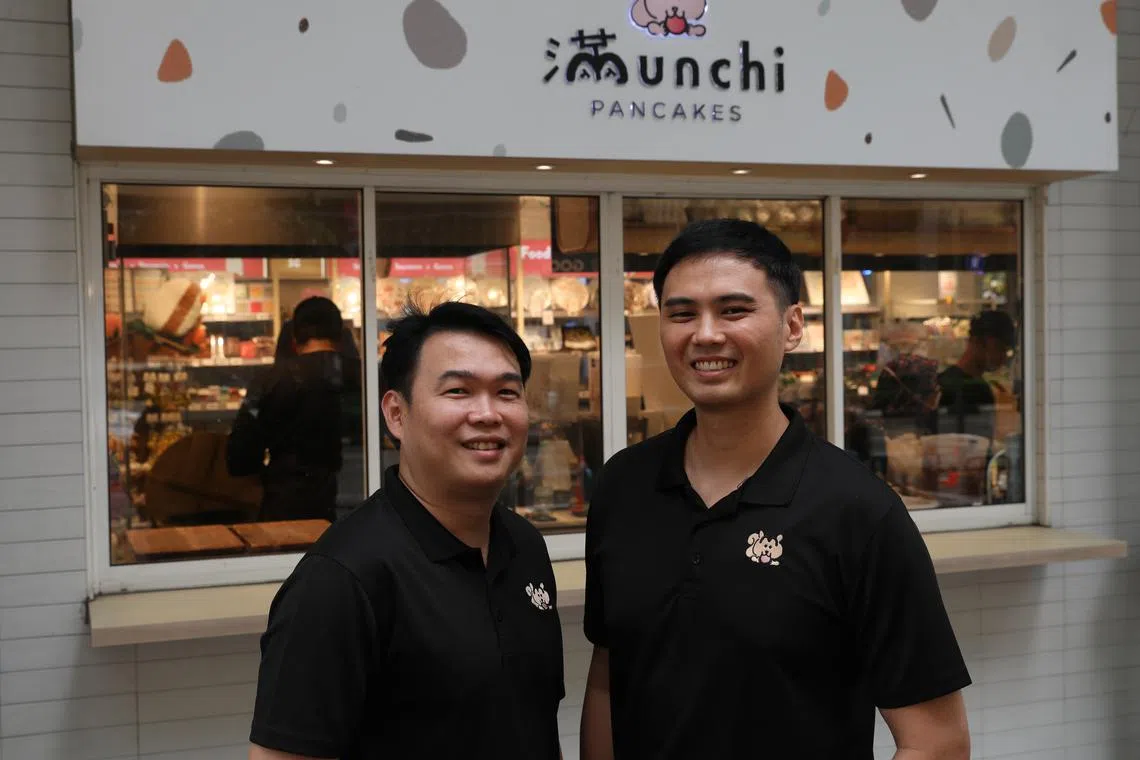 When Calvyn Ng and Au Wei Sheng took over, they introduced a round version of the pancake, which they later dubbed the “Munchi” pancake. 