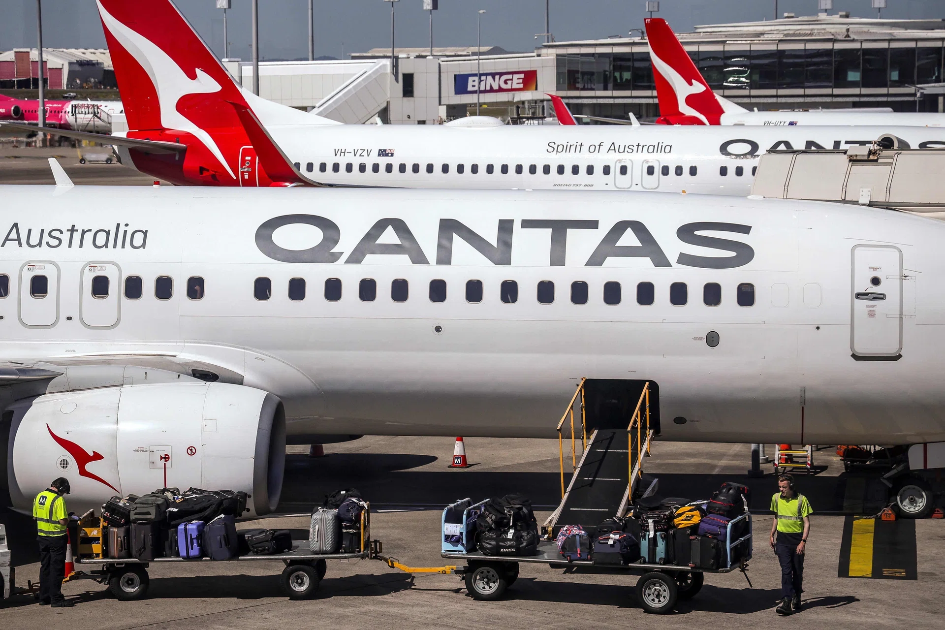 Qantas eases throttle on domestic outlook, trims first-half domestic revenue forecast